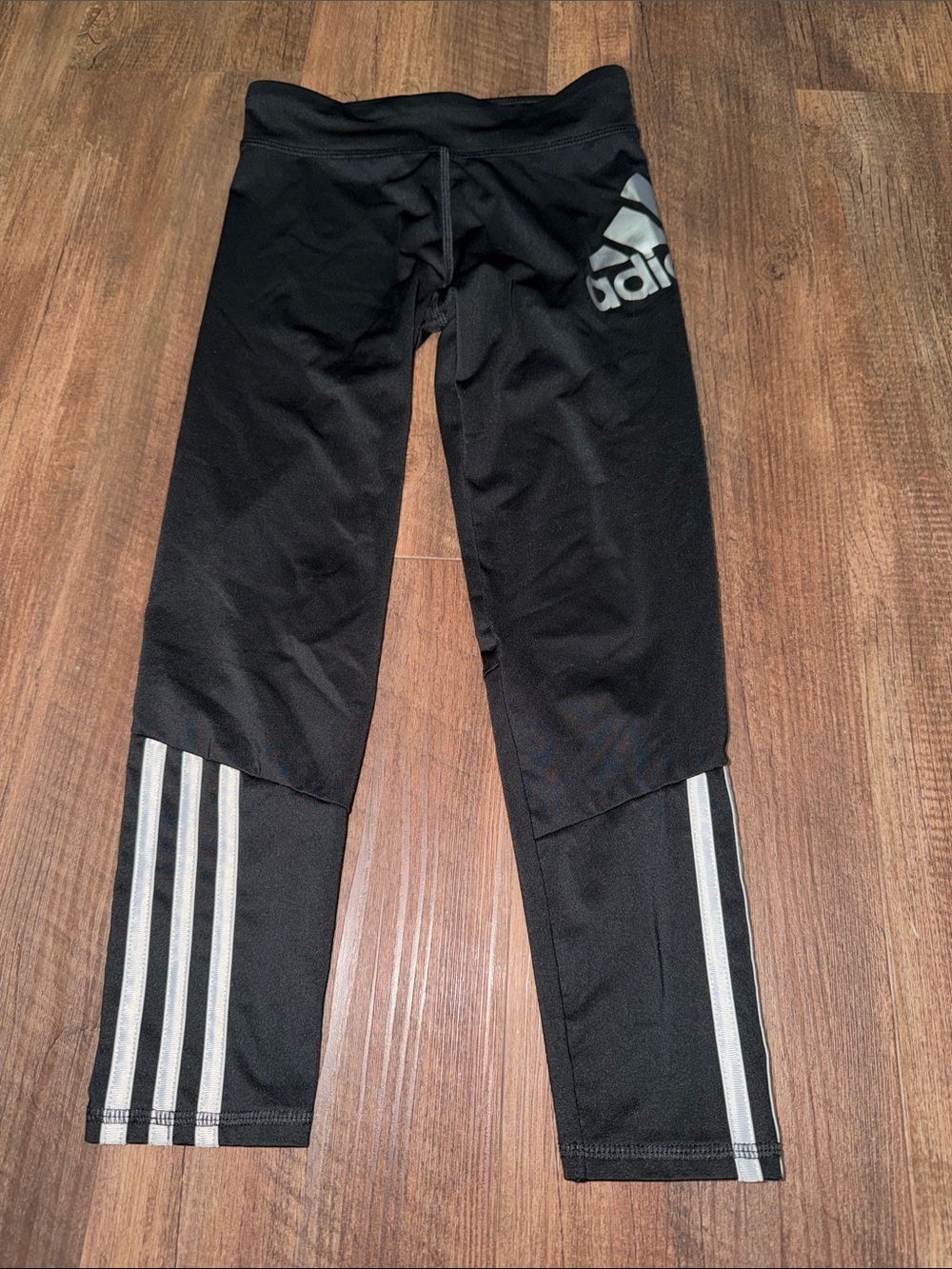 Girls Adidas 3 stripe leggings size 6
